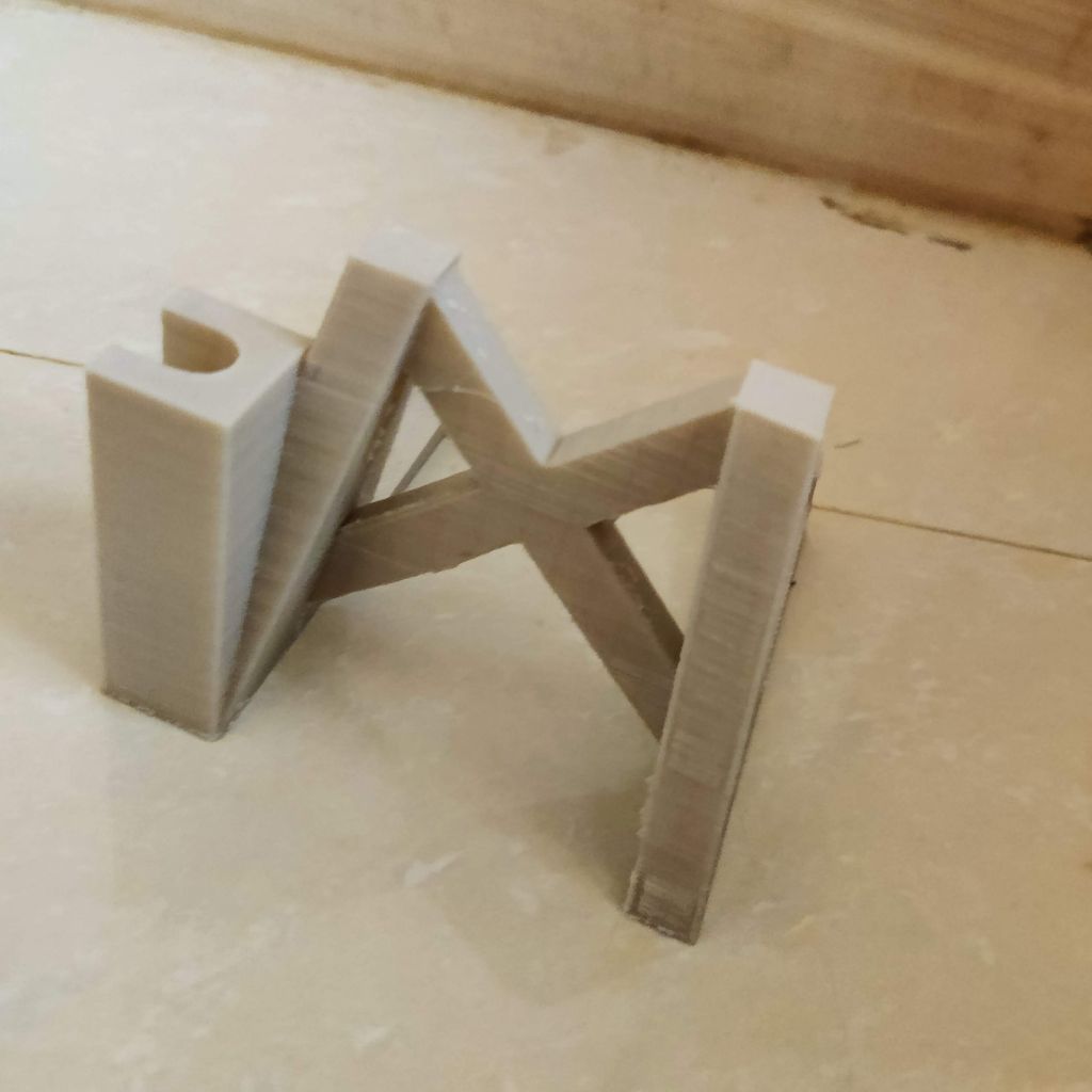 Free-Standing Violin Stand with Bow Holder