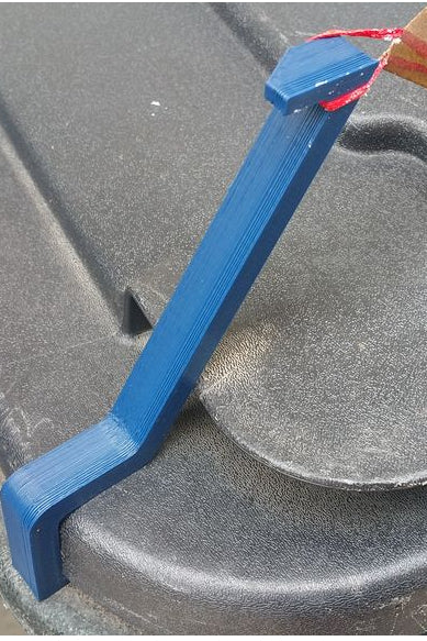 Garbage Can Fly Trap Bracket for Victor Fly Ribbons